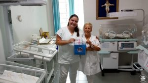 As técnicas de enfermagem Maria das Graças de Paula e Maria Carolina Alvim satisfeitas com a nova parceria